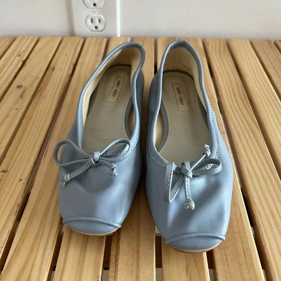 Blue Ballet Flats - Picture 2 of 4